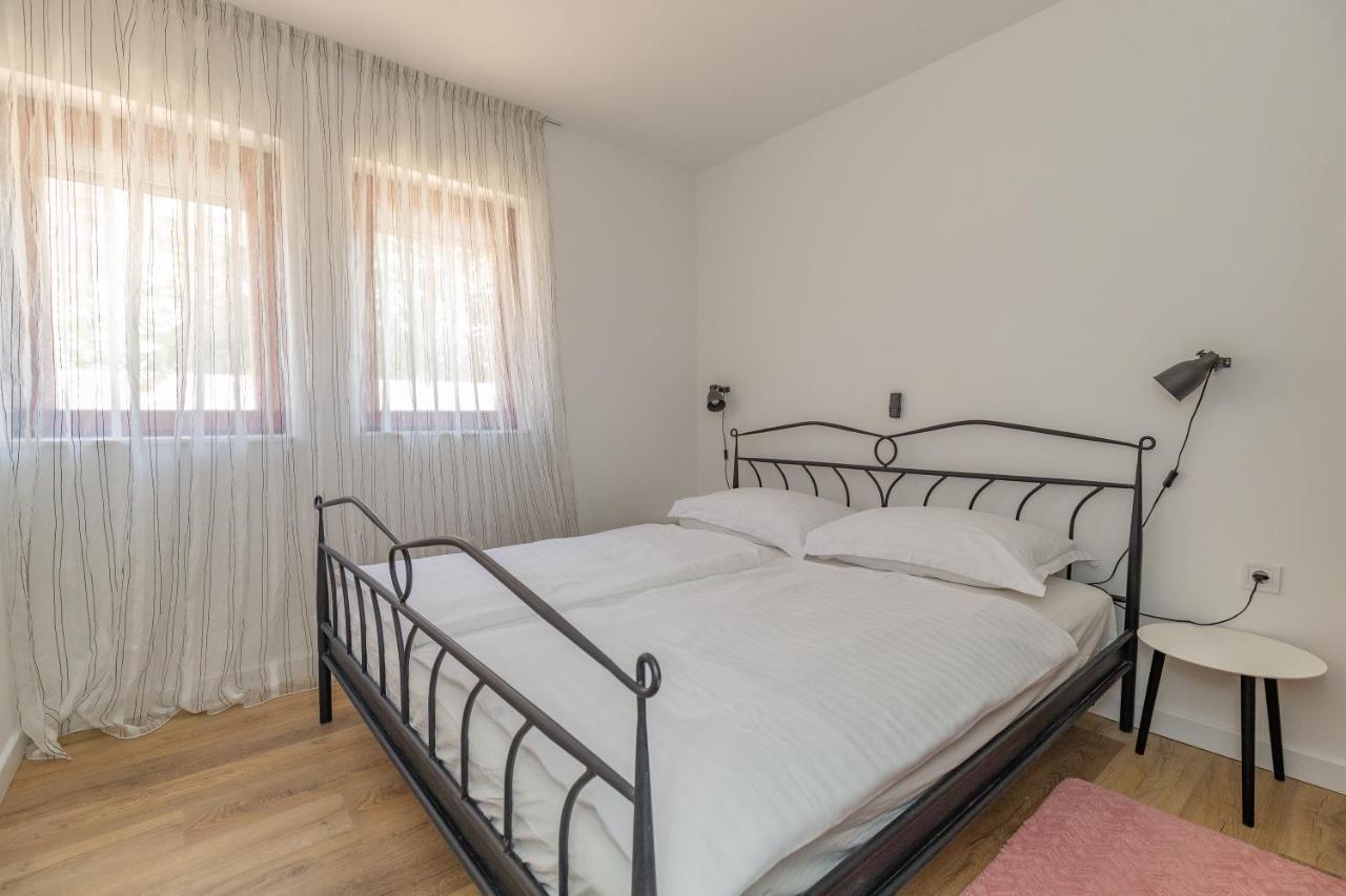 זאדאר Villa Family And Friends Private Heated Pool With Jacuzzi מראה חיצוני תמונה