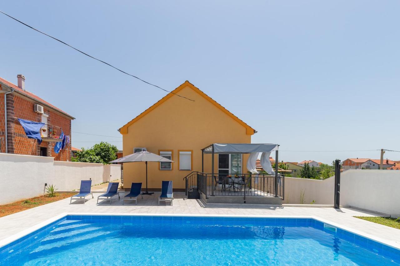 זאדאר Villa Family And Friends Private Heated Pool With Jacuzzi מראה חיצוני תמונה
