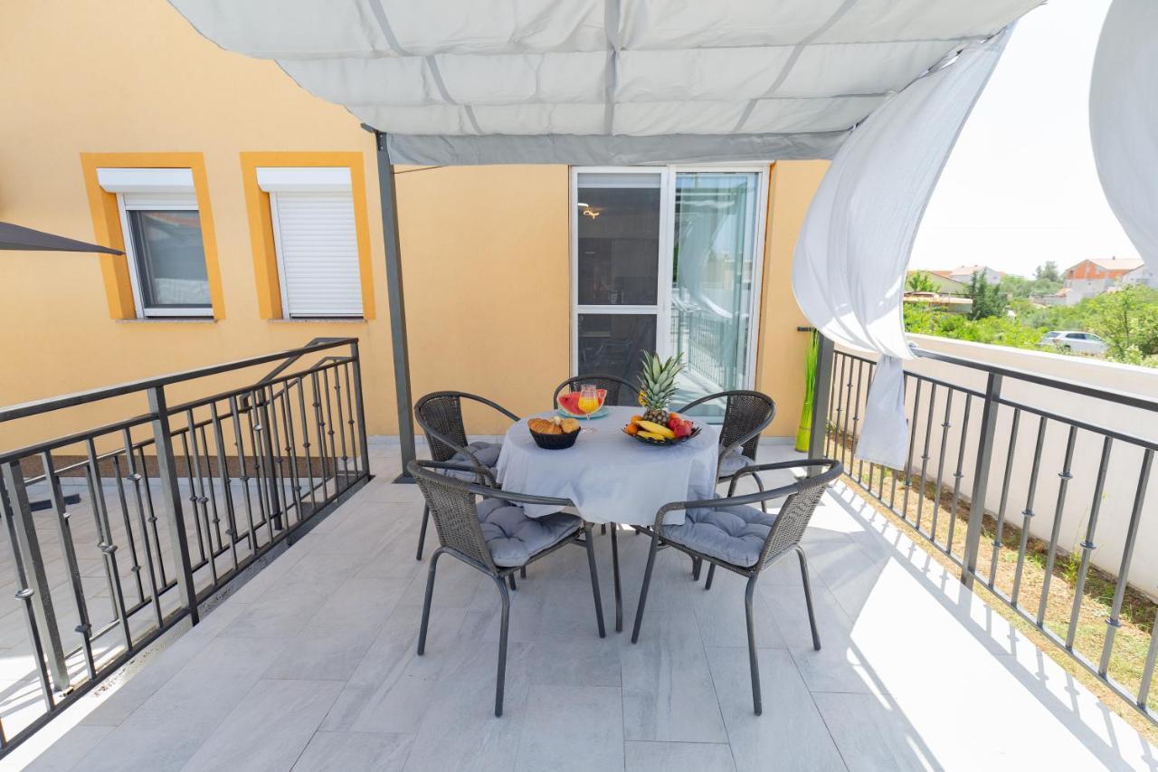 זאדאר Villa Family And Friends Private Heated Pool With Jacuzzi מראה חיצוני תמונה