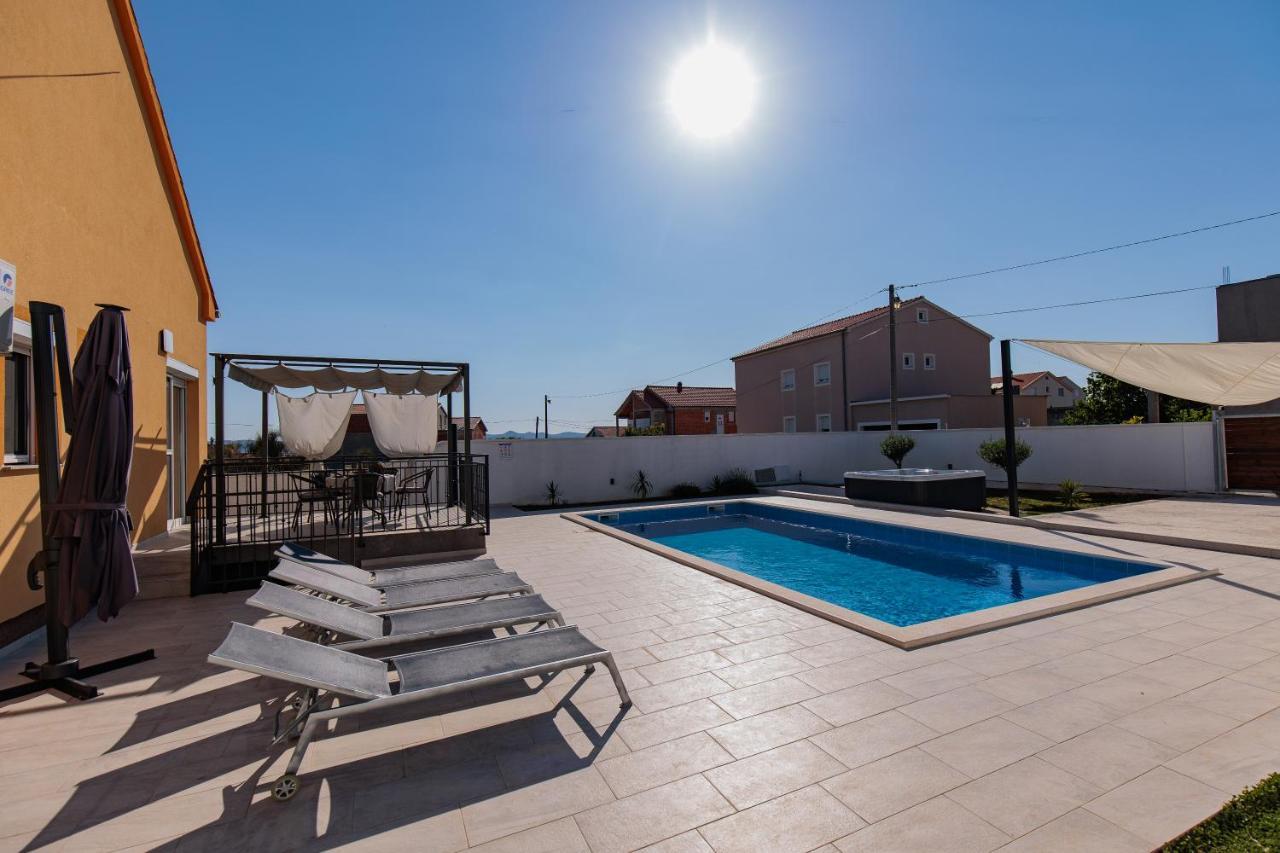זאדאר Villa Family And Friends Private Heated Pool With Jacuzzi מראה חיצוני תמונה